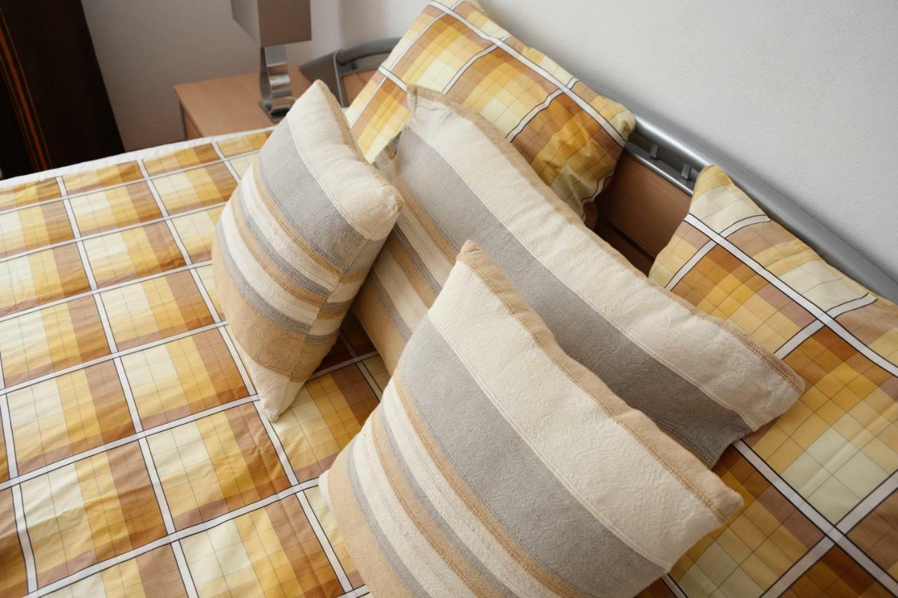 Apartman Zderadova Brno Ngoại thất bức ảnh